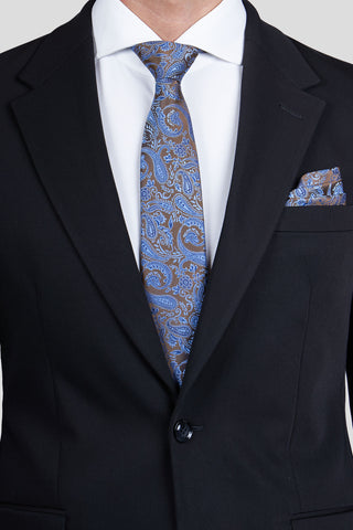 Accessory-pack (Brun & blå paisley) på model - SUIT CLUB