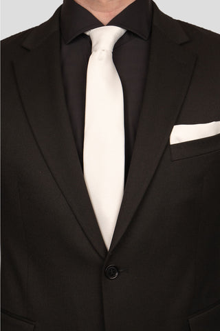 Accessory-pack (Hvidt slips) på model -SUIT CLUB
