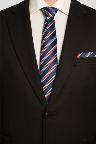Accessory-pack (Navy & rødt stribet) på model- SUIT CLUB