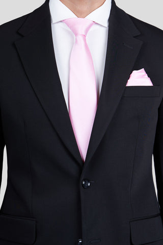 Accessory-pack (Pink) på model - SUIT CLUB