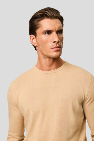 Beige o-neck striktrøje