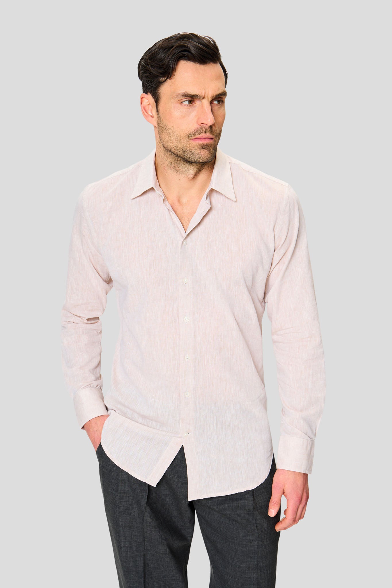 Beige hørskjorte