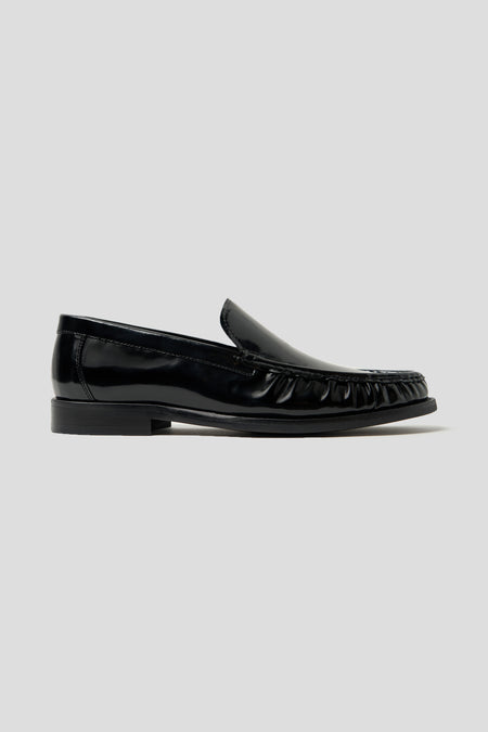 Schwarzer Lackleder-Loafer